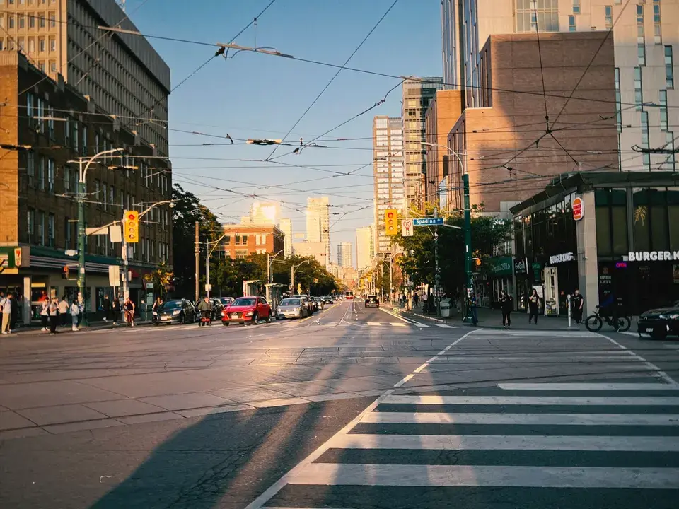 Navigating Homeland's Landmarks and Roads with Confidence in Homeland